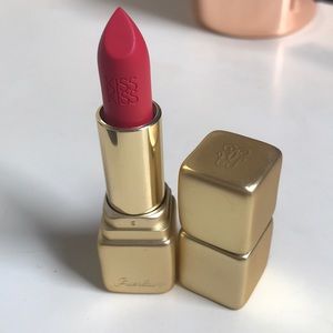 Guerlain KissKiss velvet lipstick in Electric Ruby